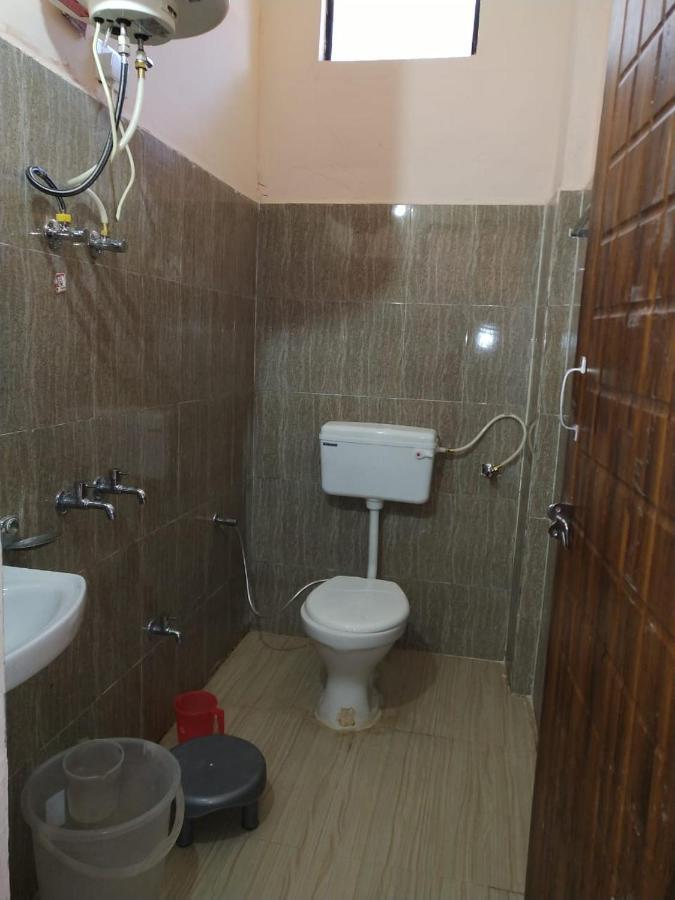 Hotel Charanpaduka Badrinathpuri Exterior foto